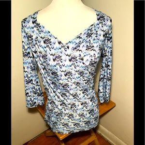 Essentials by Milano Top -SZ S **Like New**